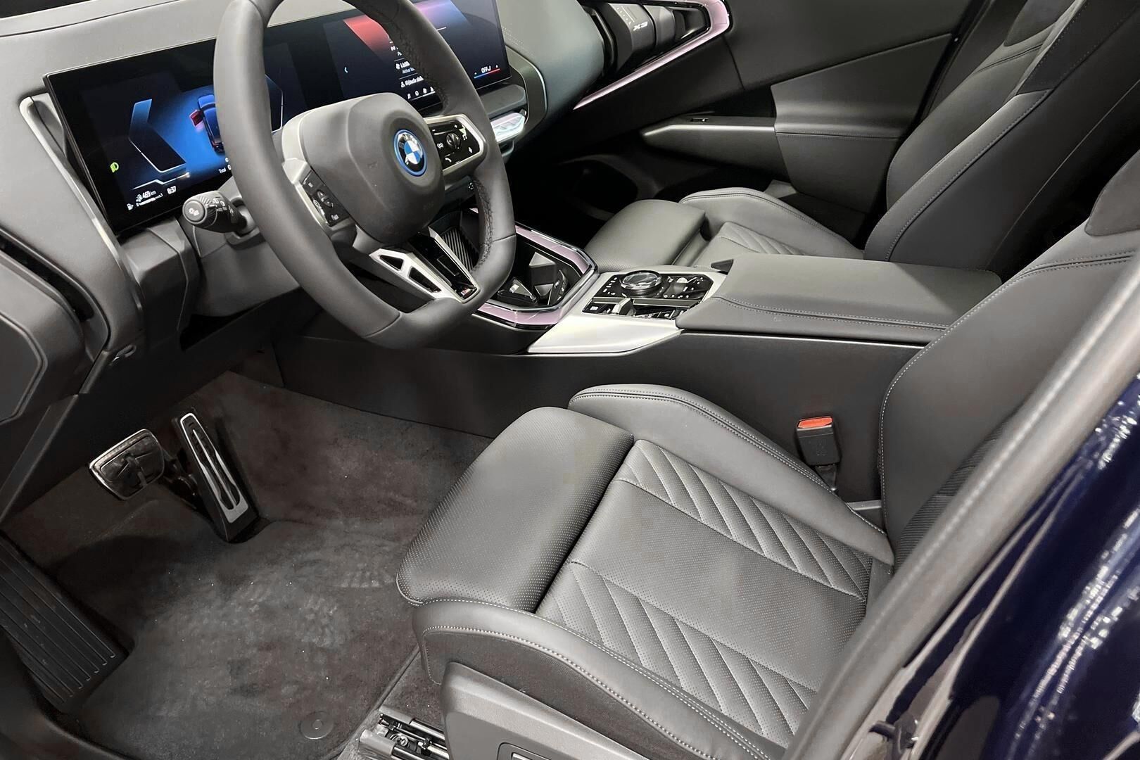 BMW X3 iso kuva 8