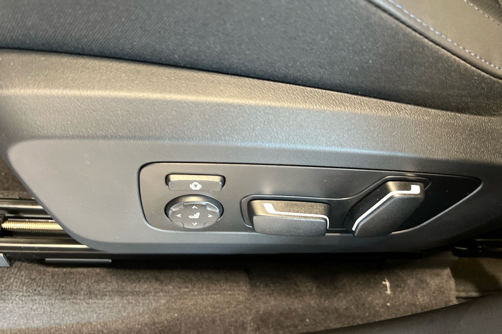 BMW X3 iso kuva 22