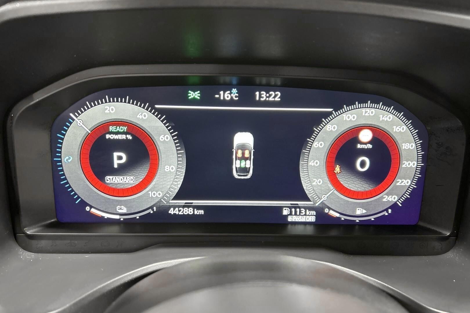 Nissan Qashqai iso kuva 9