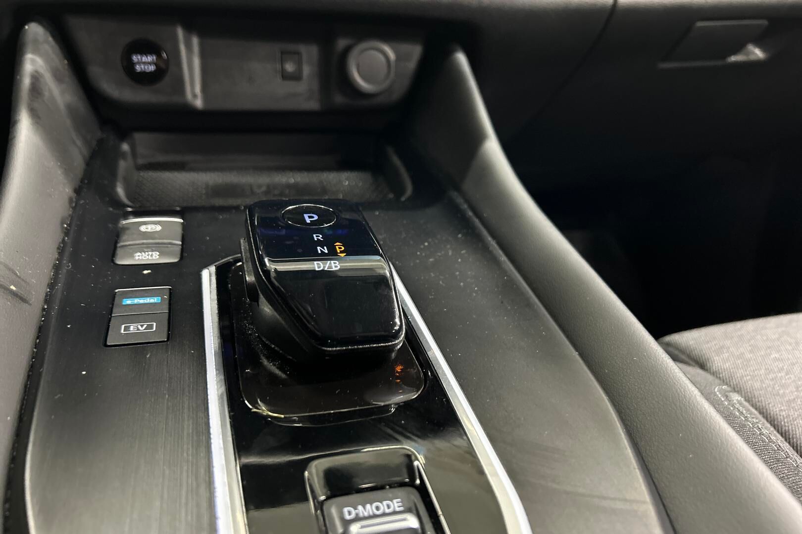 Nissan Qashqai iso kuva 14