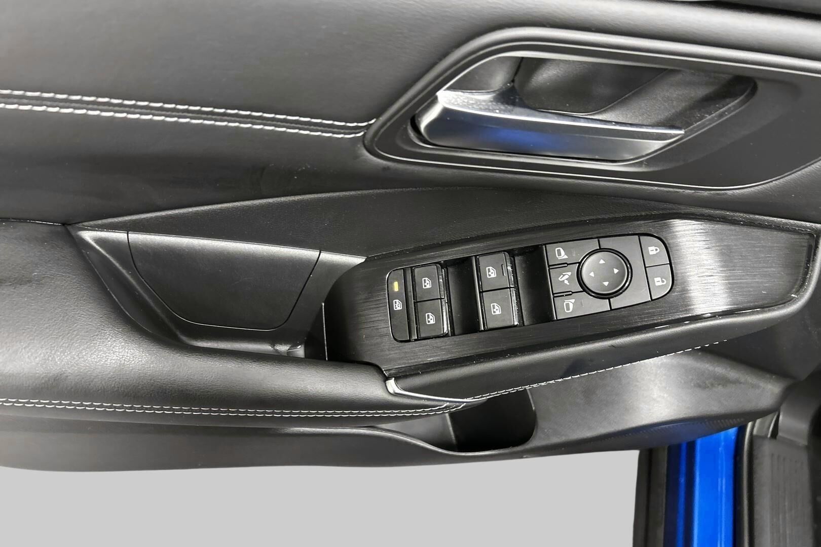 Nissan Qashqai iso kuva 17