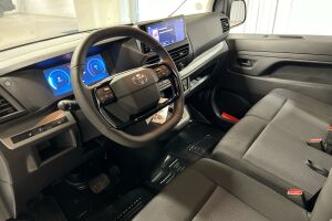 Toyota Proace esikatselu 2