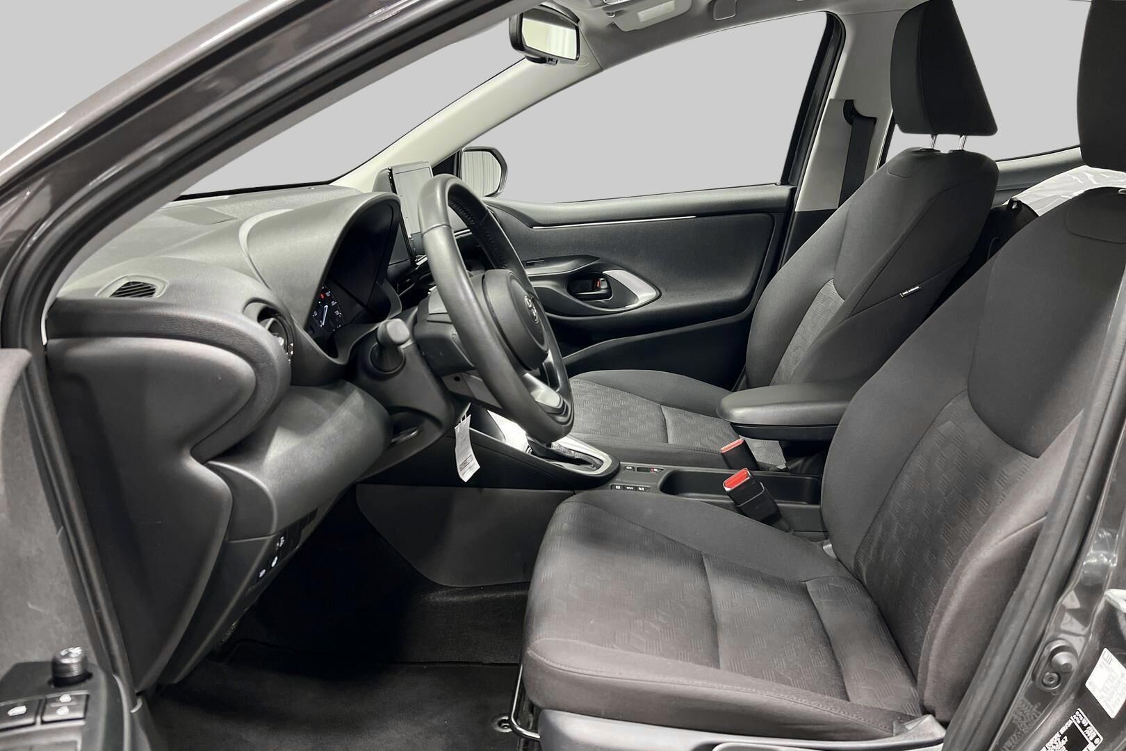 Toyota Yaris iso kuva 7