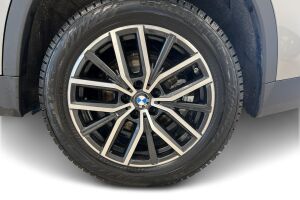 BMW X1 esikatselu 12