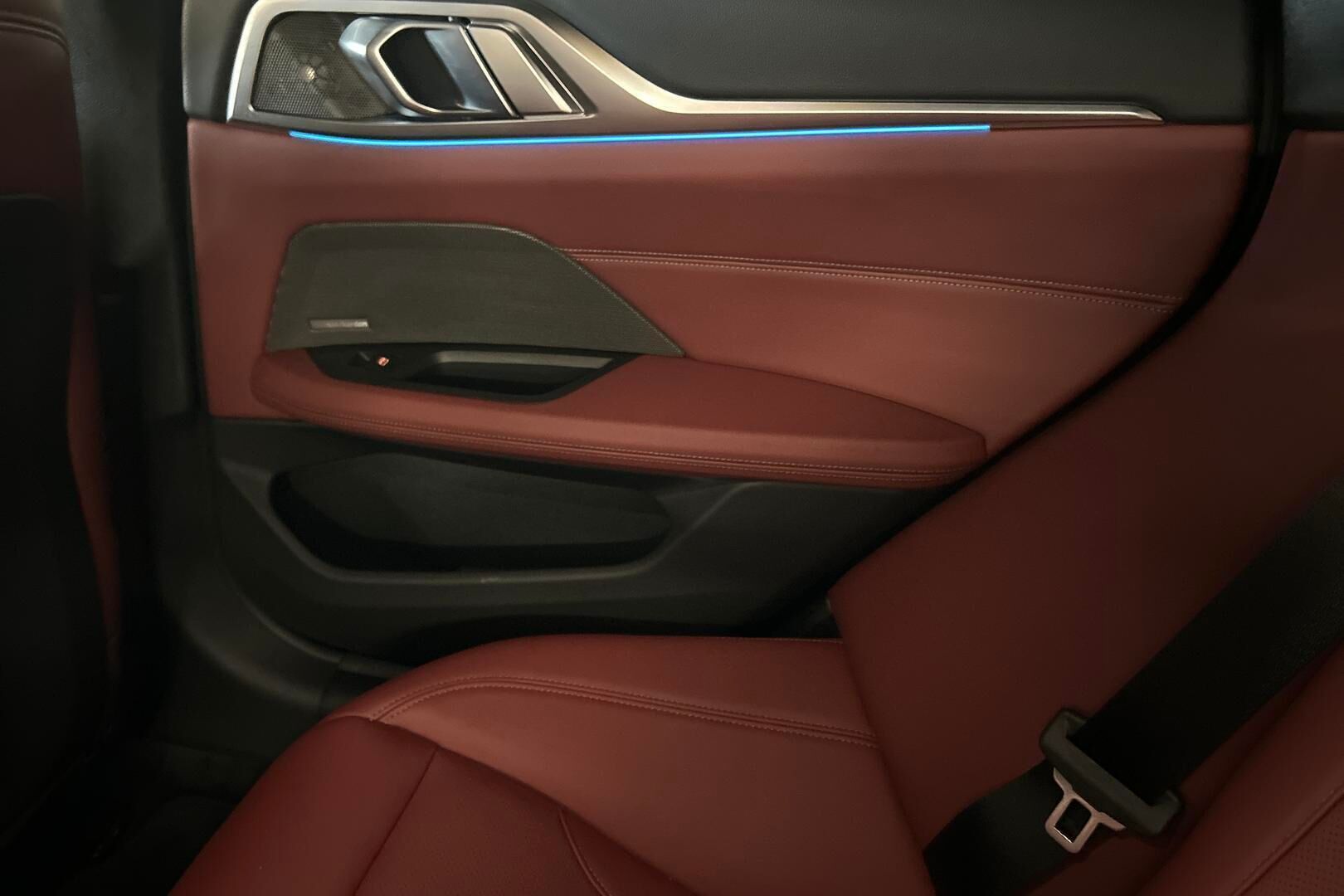 BMW i4 M60 iso kuva 29