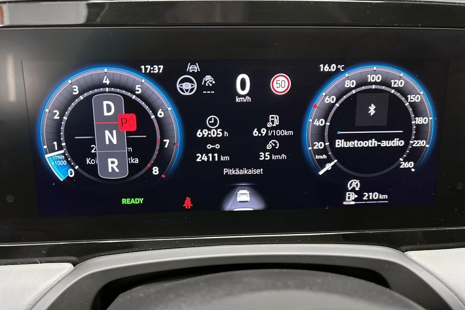 Volkswagen Passat iso kuva 12