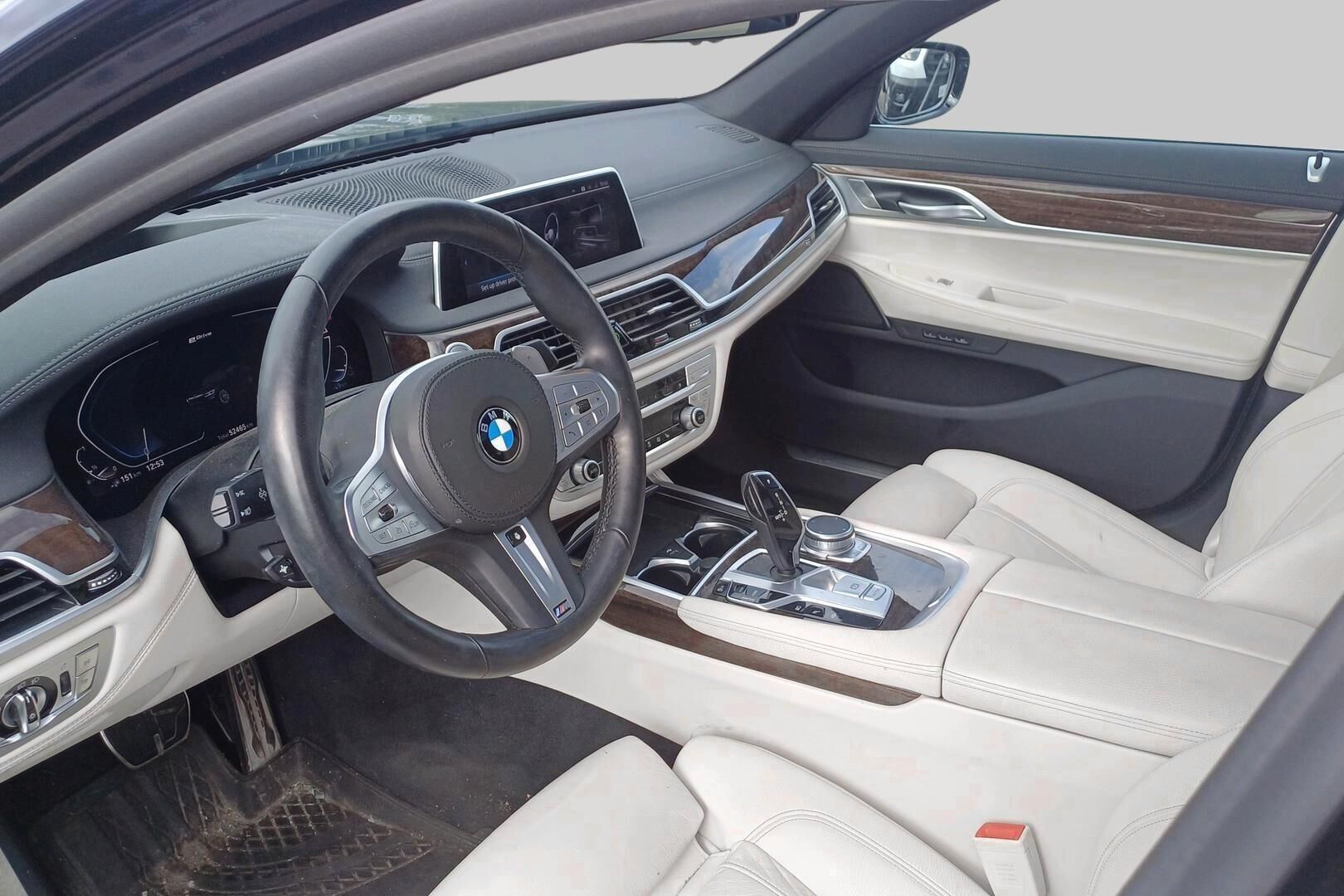 BMW 7-sarja iso kuva 1