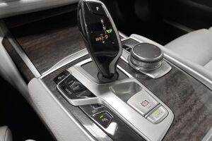 BMW 7-sarja esikatselu 17