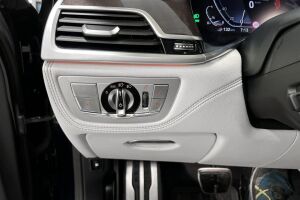 BMW 7-sarja esikatselu 21