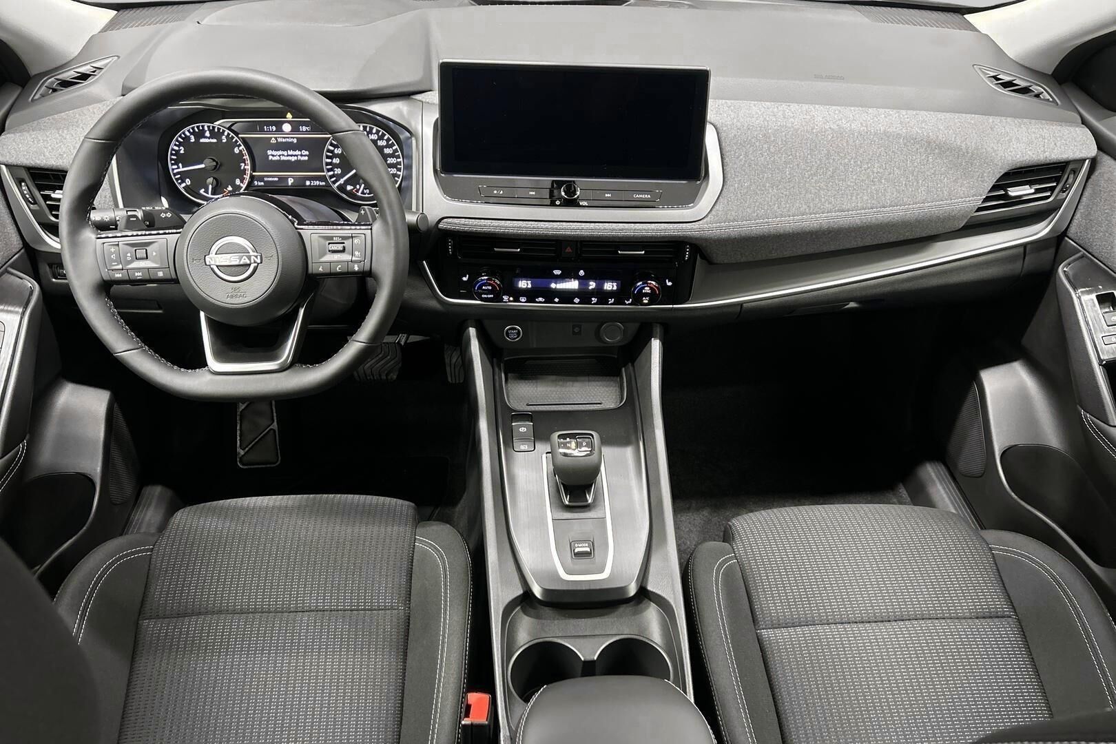 Nissan Qashqai iso kuva 10