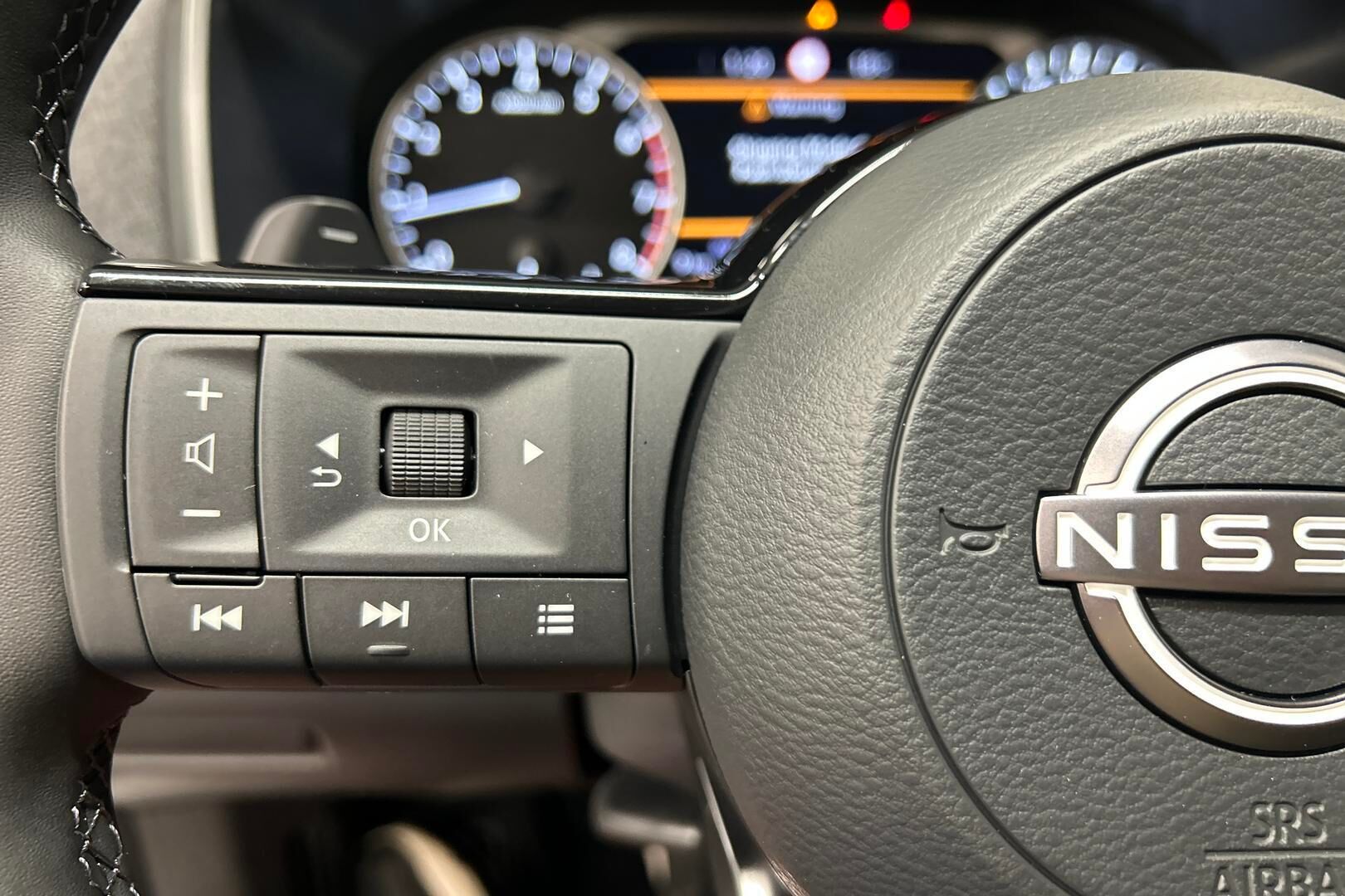 Nissan Qashqai iso kuva 17