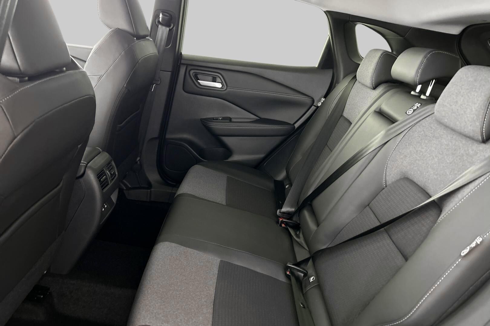 Nissan Qashqai iso kuva 8