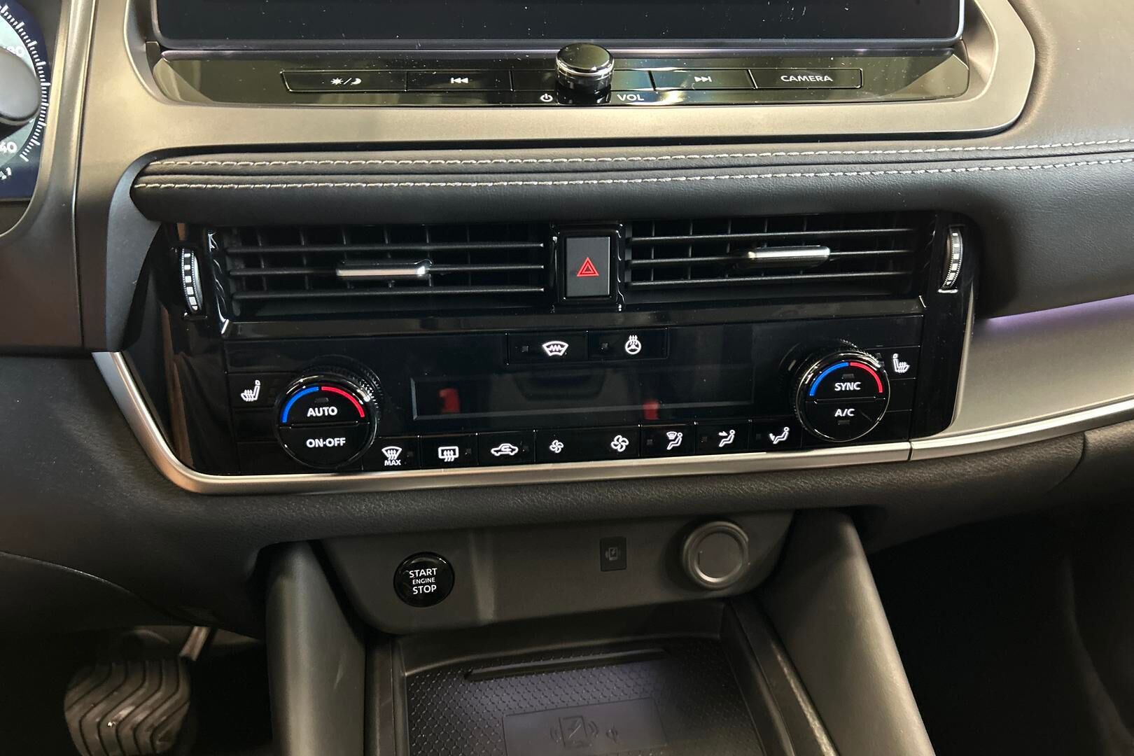 Nissan Qashqai iso kuva 17