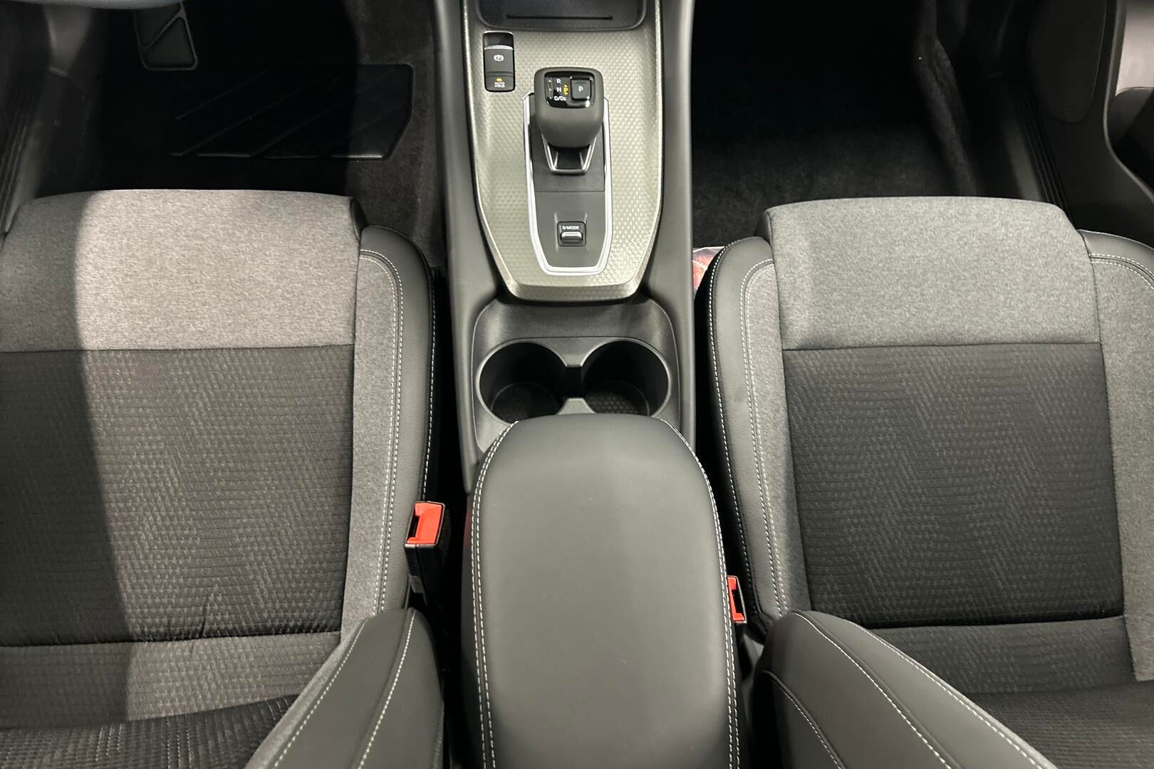 Nissan Qashqai iso kuva 24