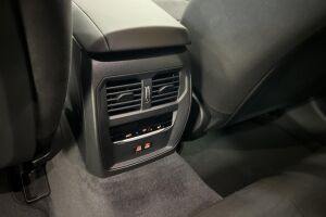 BMW i4 esikatselu 22