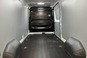 Nissan Interstar esikatselu 10