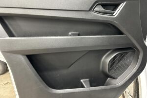 Nissan Interstar esikatselu 12