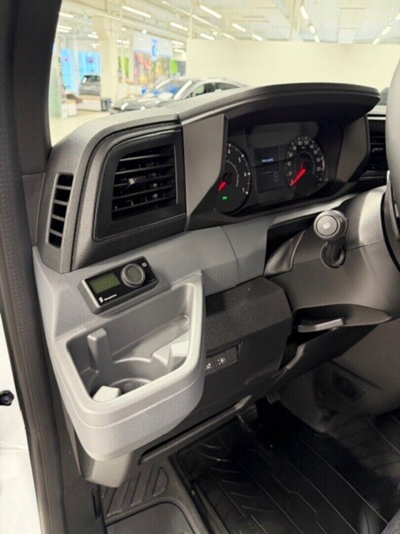 Nissan Interstar iso kuva 5