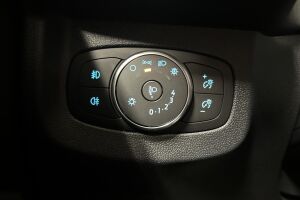 Ford Transit Courier esikatselu 10