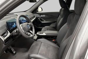 BMW iX1 esikatselu 4