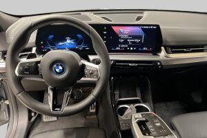 BMW iX2 esikatselu 7