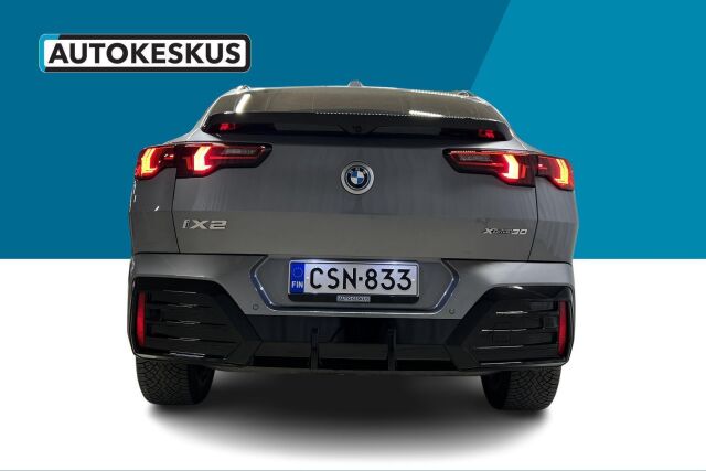 BMW iX2