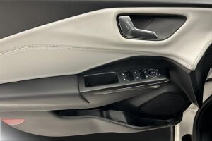 Ford Puma Gen-E esikatselu 14