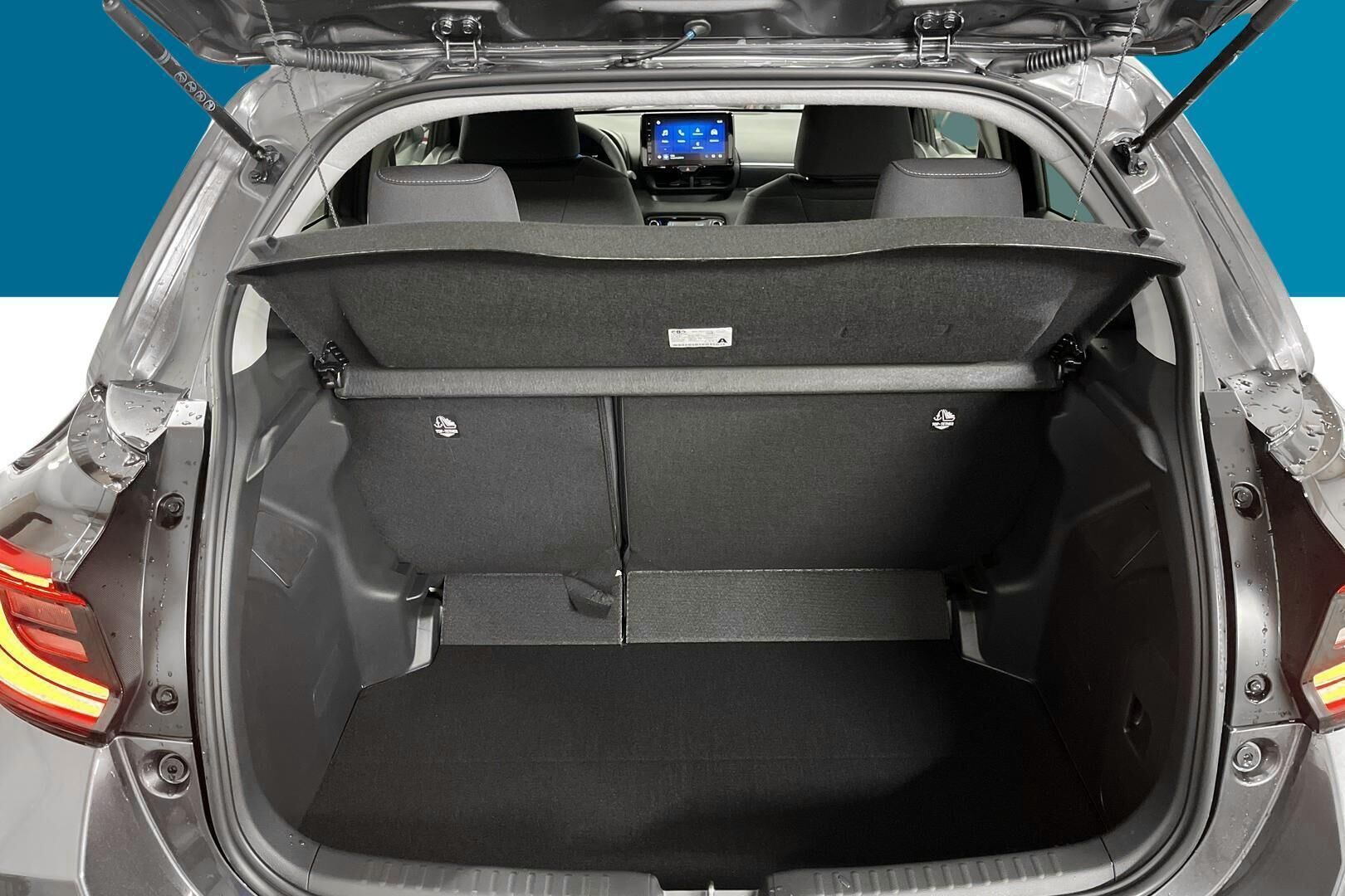 Toyota Yaris iso kuva 9