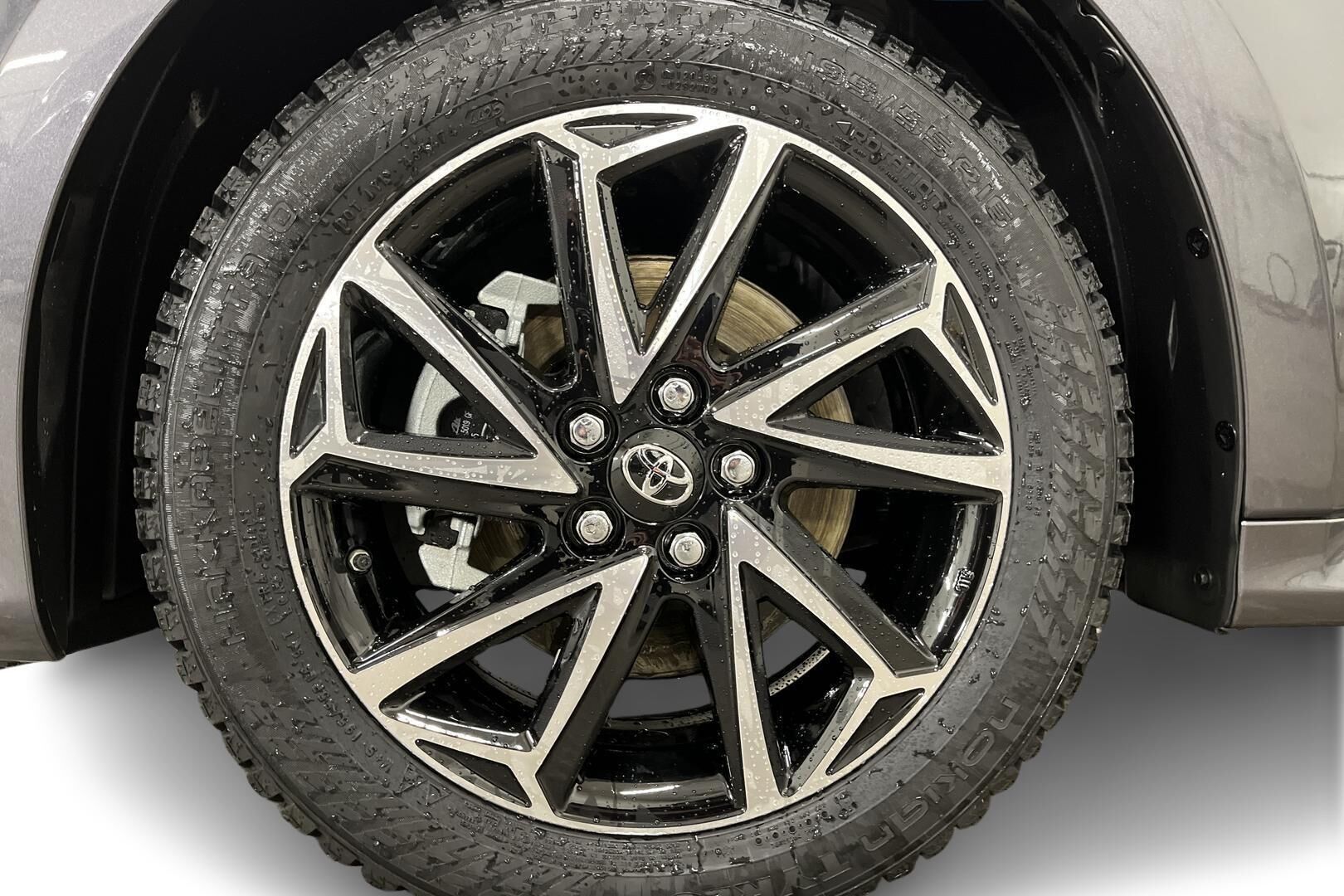 Toyota Yaris iso kuva 10