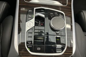 BMW X5 esikatselu 17