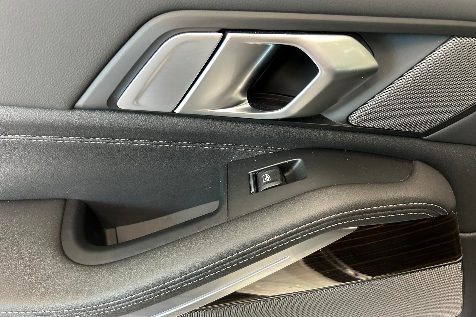 BMW X5 iso kuva 40