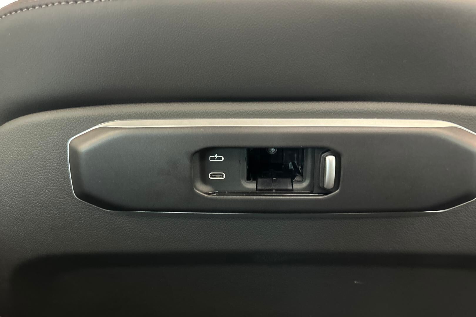 BMW X5 iso kuva 24