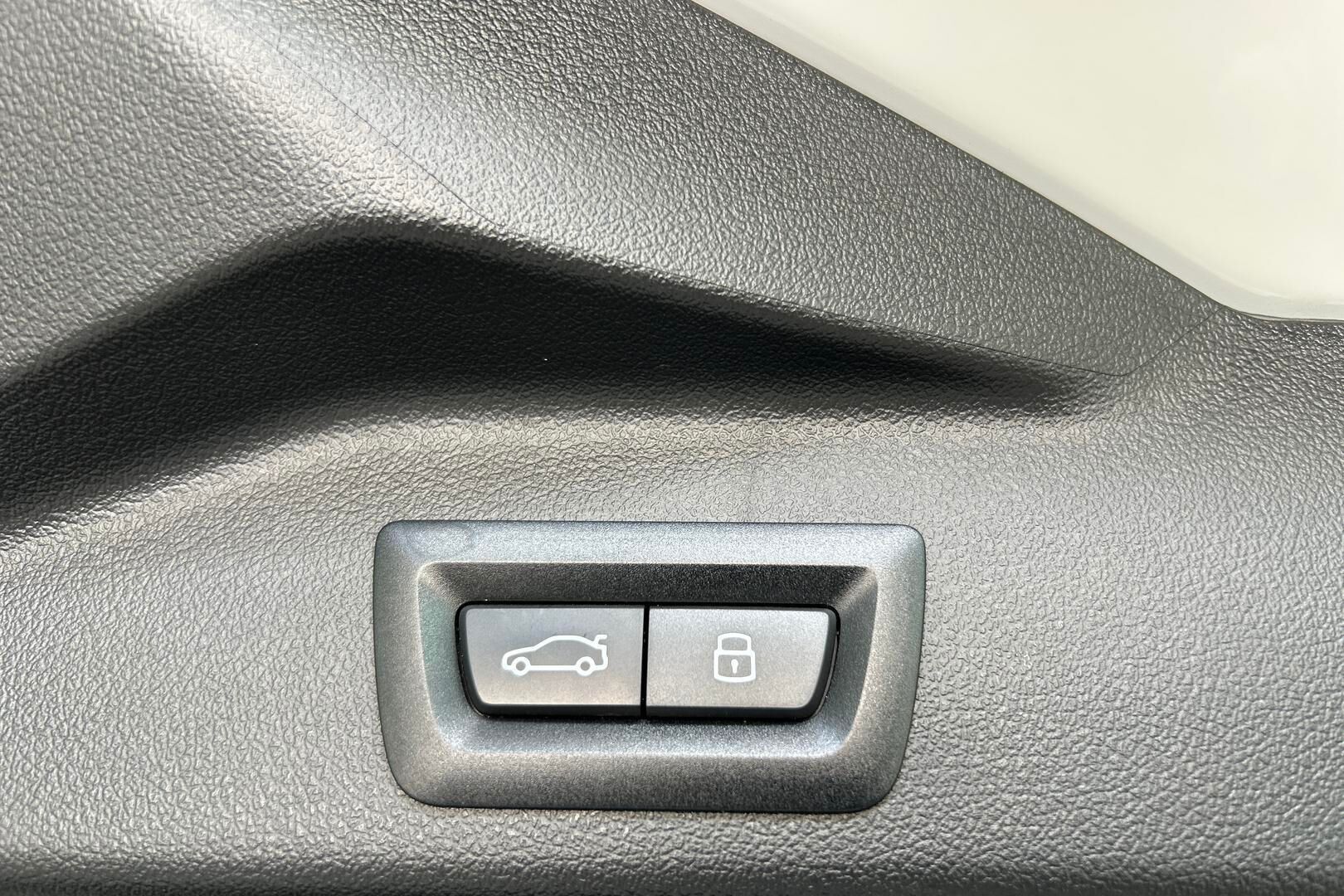 BMW X5 iso kuva 27