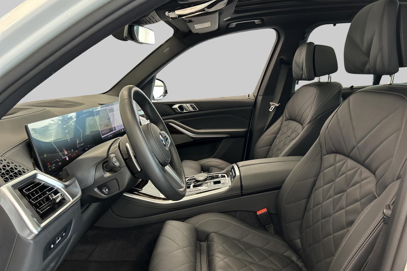 BMW X5 iso kuva 8