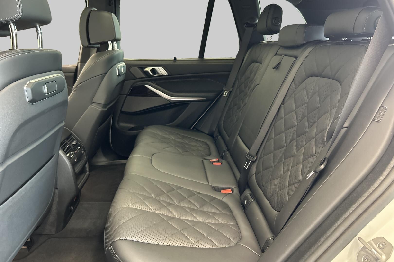 BMW X5 iso kuva 9