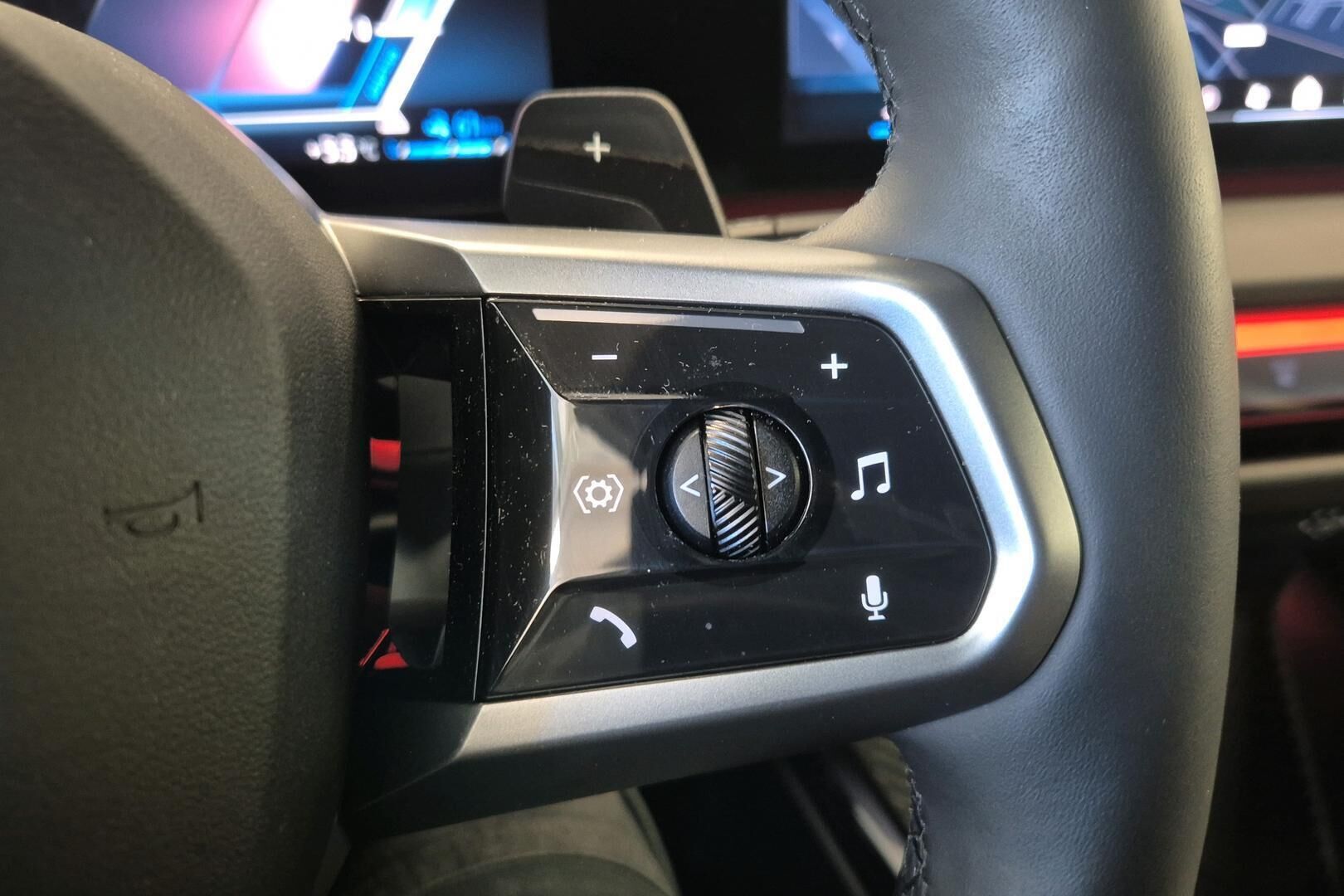 BMW X3 iso kuva 17