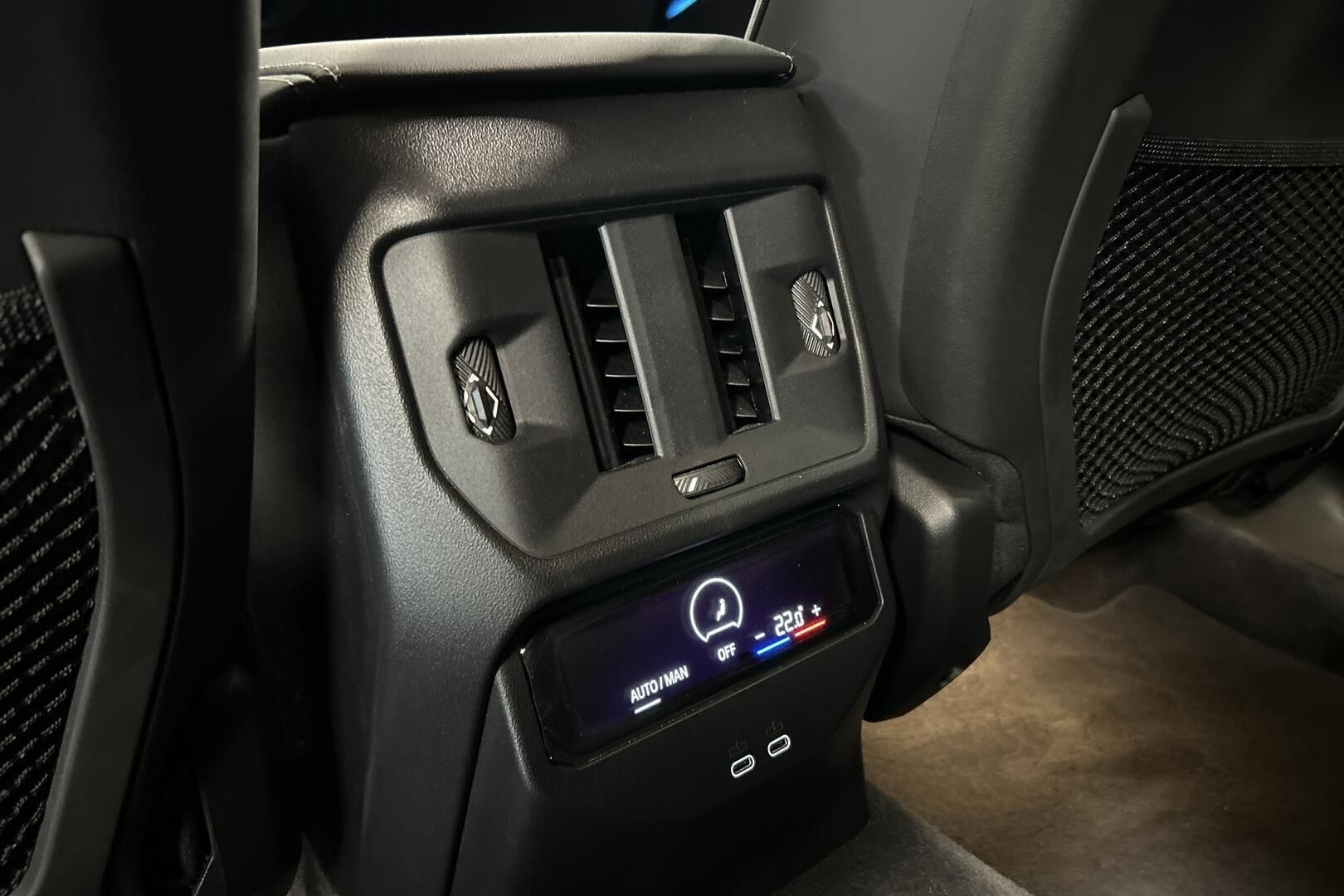 BMW X3 iso kuva 14