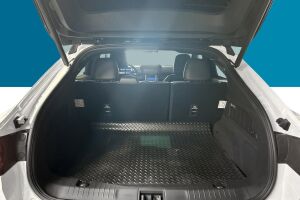 Ford Mustang Mach-E esikatselu 11