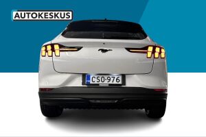 Ford Mustang Mach-E esikatselu 5