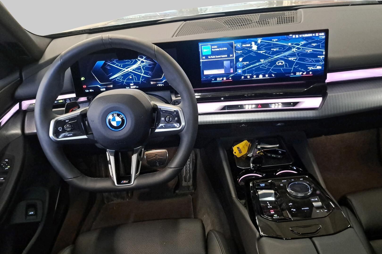 BMW I5 iso kuva 4