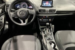 Mazda 3 esikatselu 21