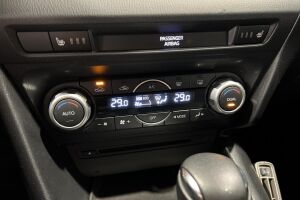 Mazda 3 esikatselu 16