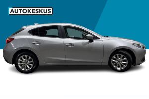 Mazda 3 esikatselu 3