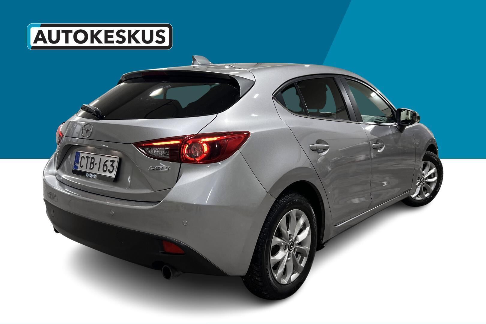Mazda 3 iso kuva 4