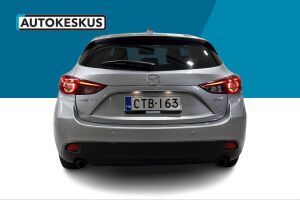 Mazda 3 esikatselu 5