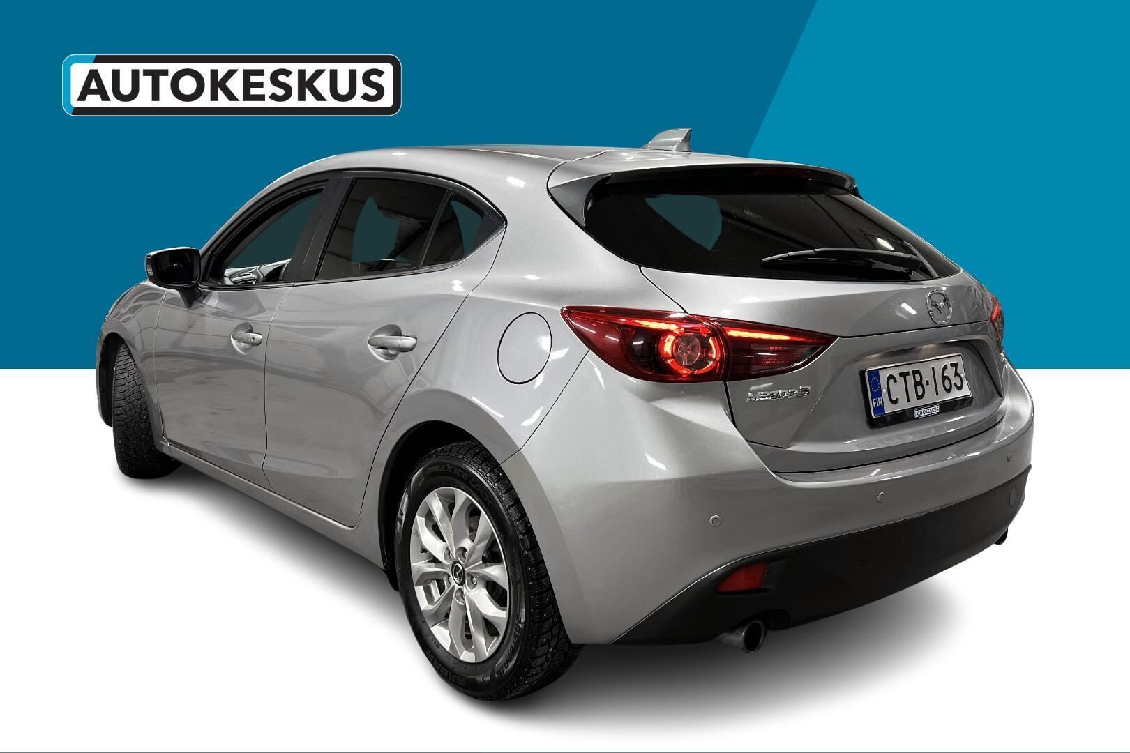 Mazda 3 iso kuva 6