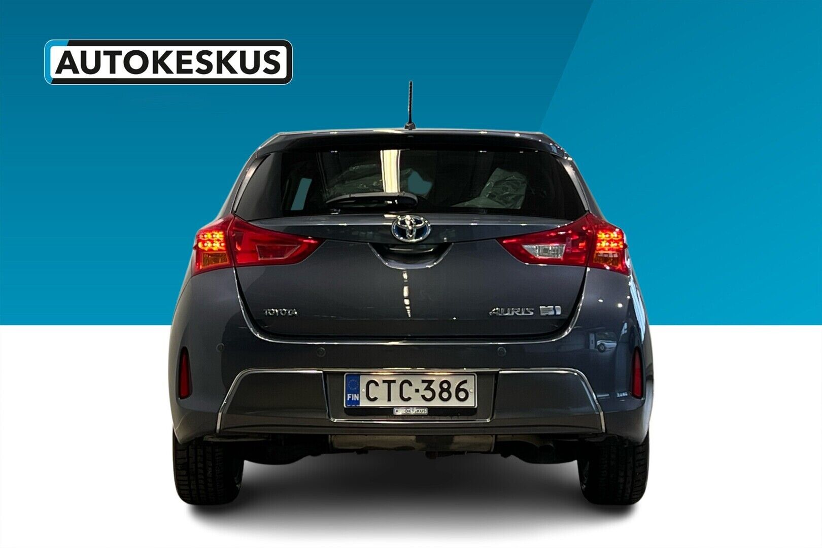 Toyota Auris iso kuva 1