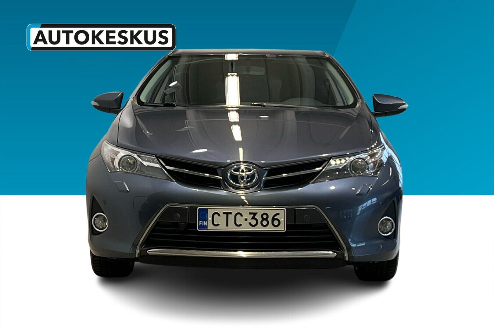 Toyota Auris iso kuva 2