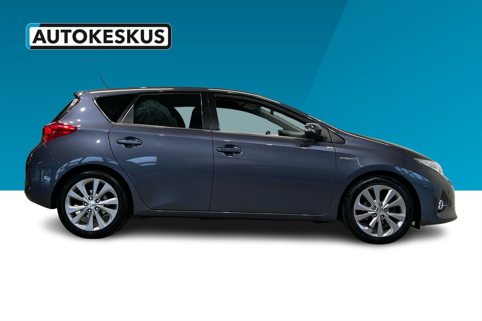 Toyota Auris iso kuva 4