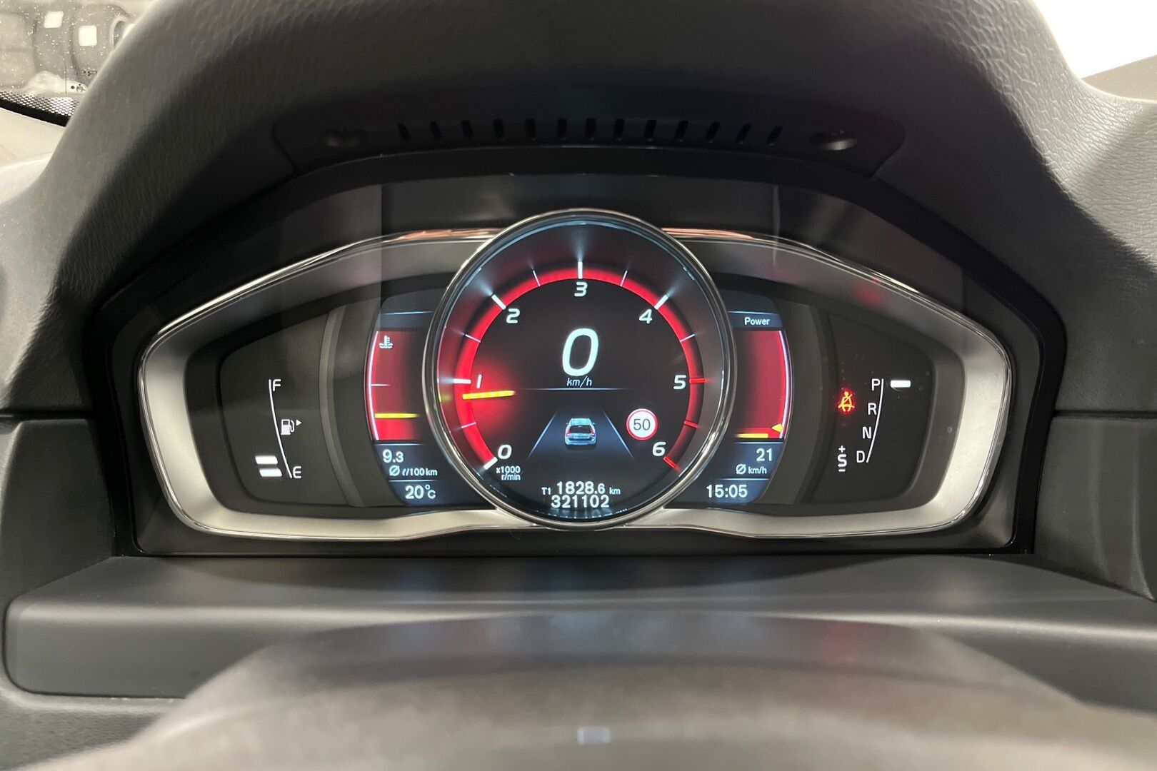Volvo V70 iso kuva 9